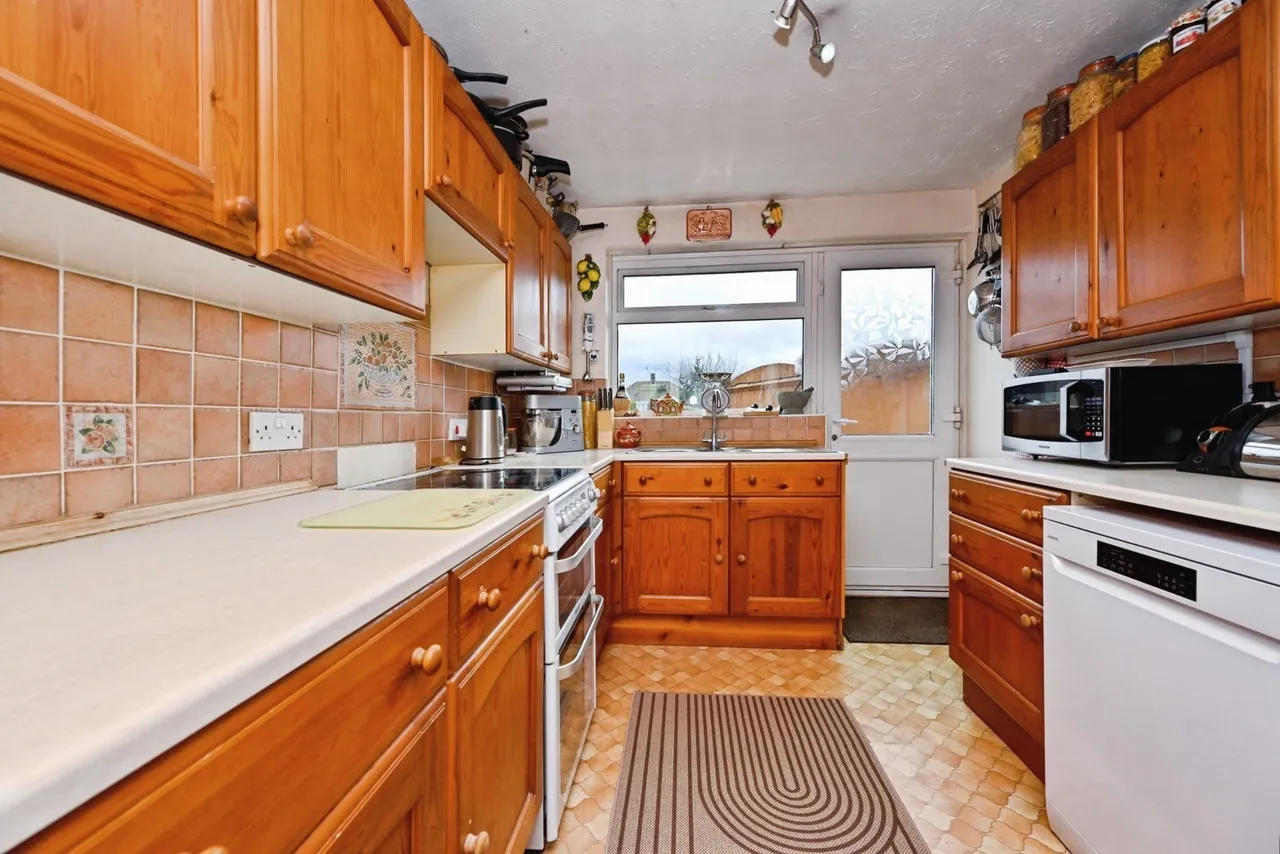 Rossfold Road, LUTON, Bedfordshire, LU3, photo 6