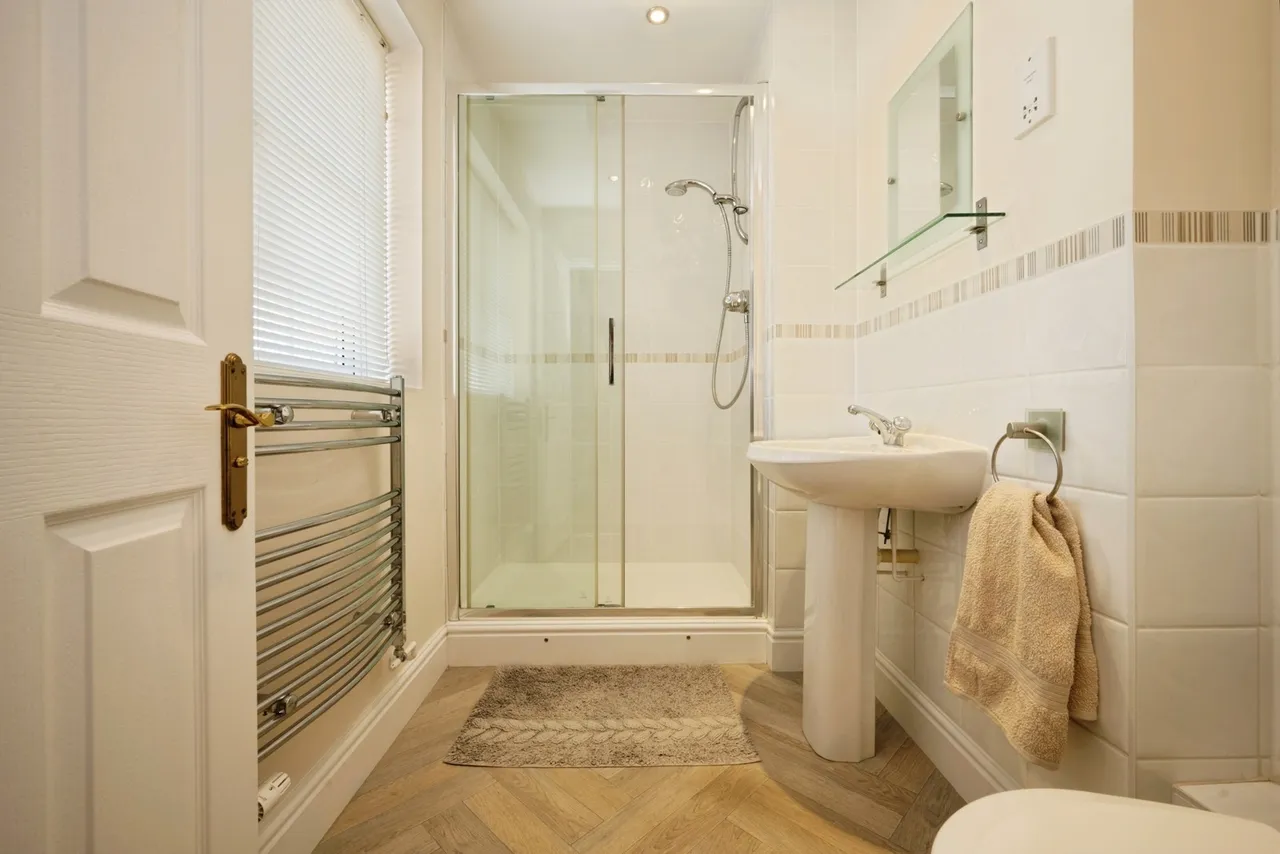Spriggs Close, Clapham, Bedford, Bedfordshire, MK41, photo 18
