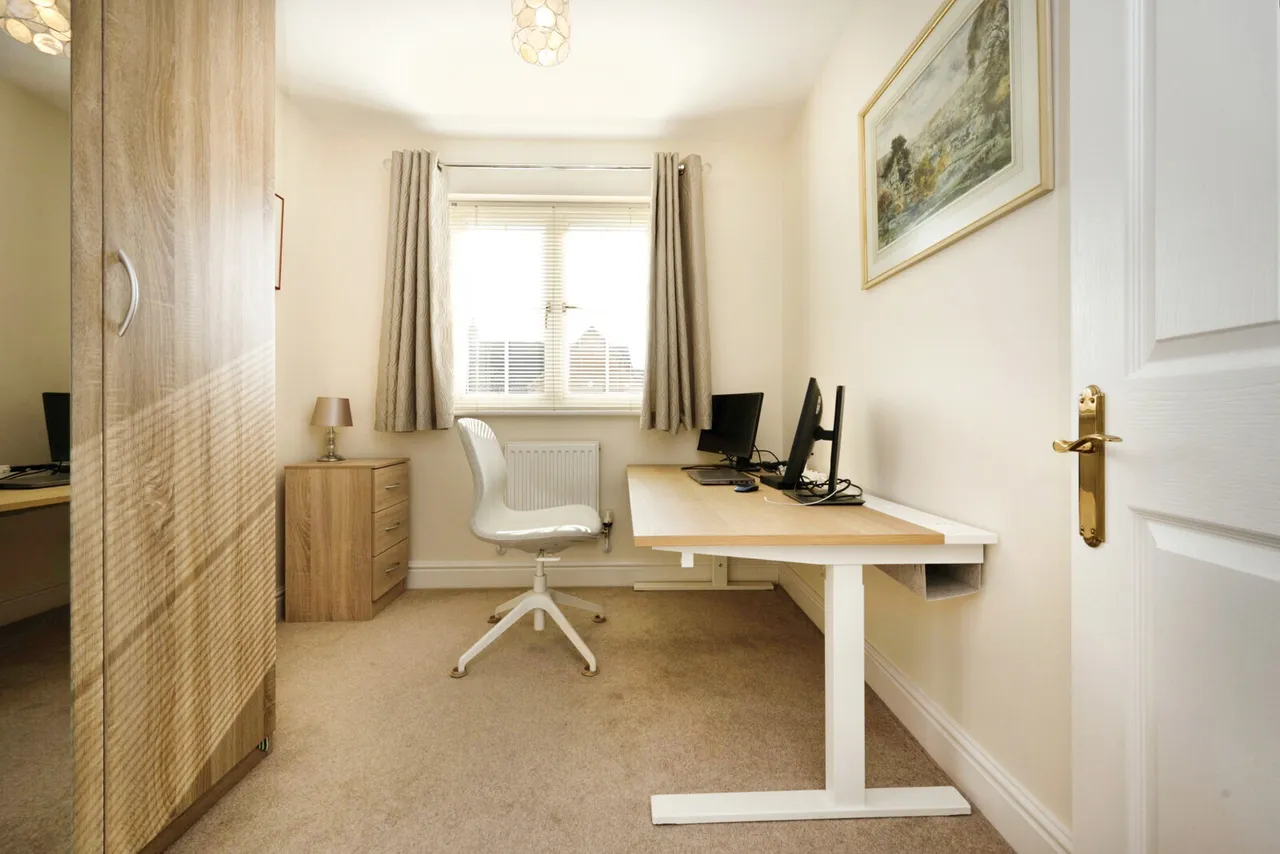 Spriggs Close, Clapham, Bedford, Bedfordshire, MK41, photo 24