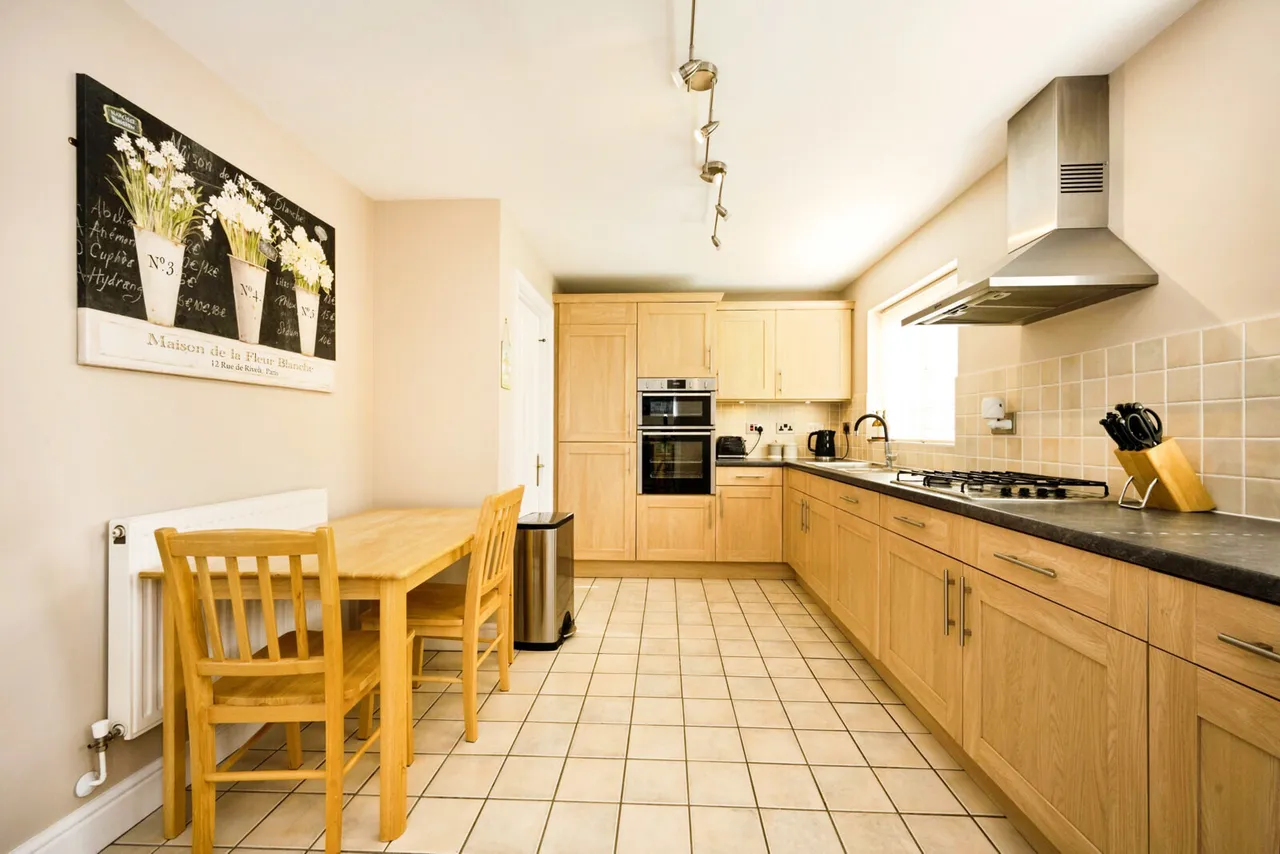 Spriggs Close, Clapham, Bedford, Bedfordshire, MK41, photo 4