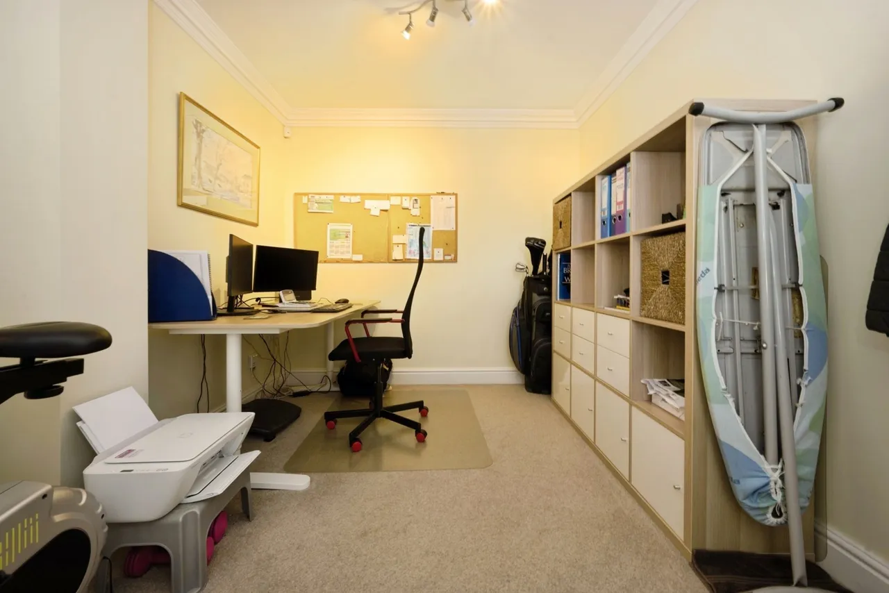 Spriggs Close, Clapham, Bedford, Bedfordshire, MK41, photo 5