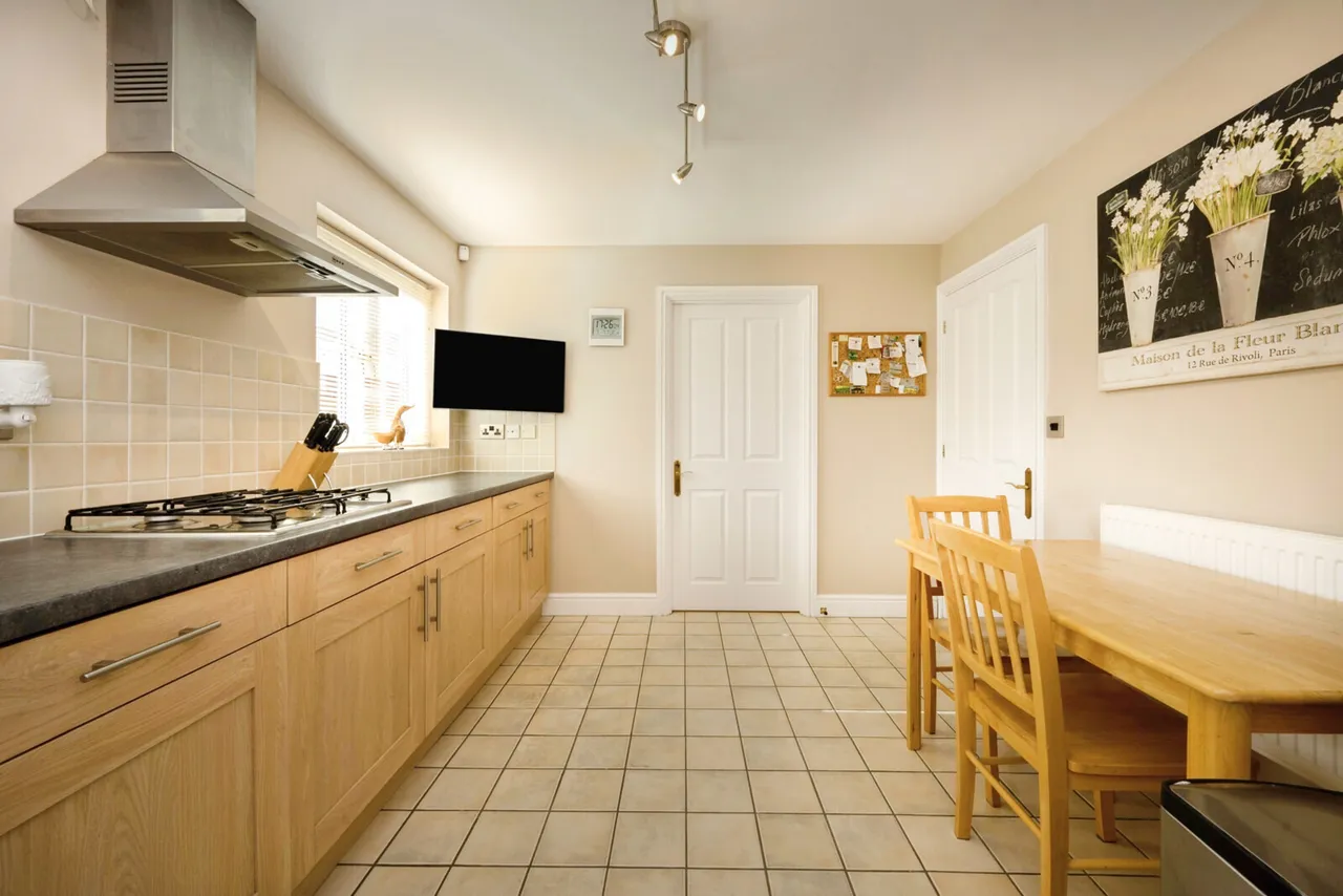 Spriggs Close, Clapham, Bedford, Bedfordshire, MK41, photo 3