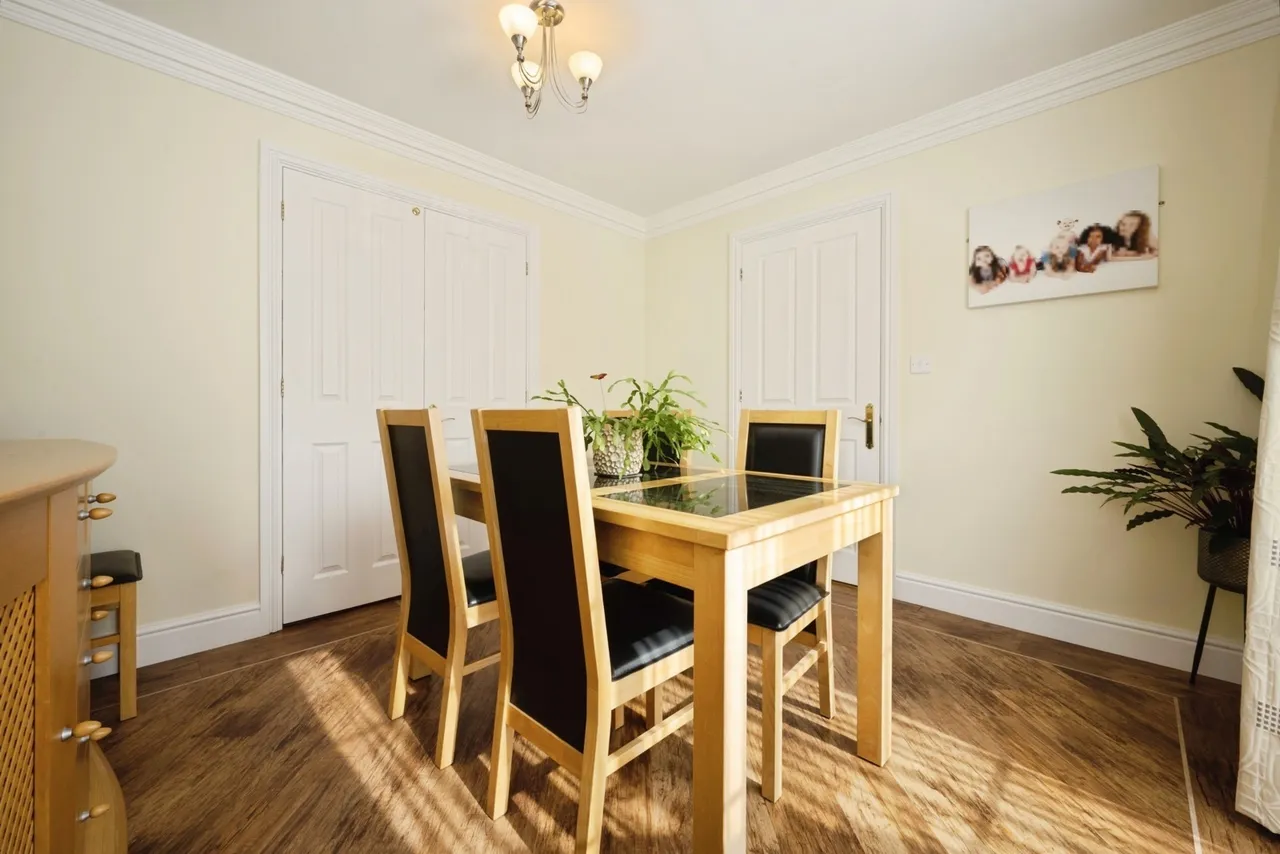 Spriggs Close, Clapham, Bedford, Bedfordshire, MK41, photo 10
