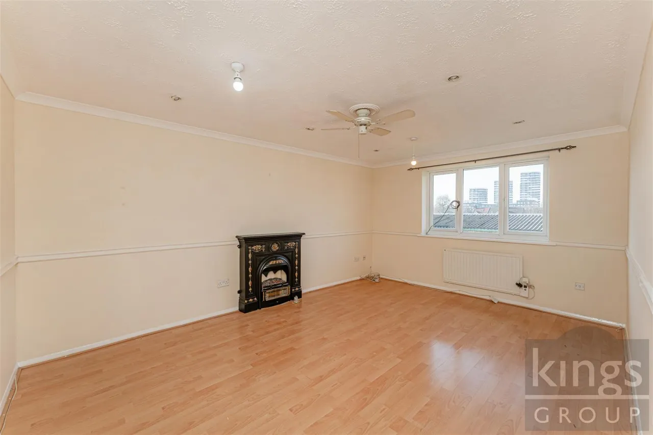 Liden Close, Walthamstow, photo 3