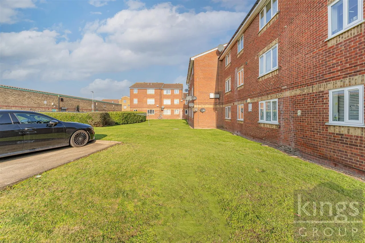 Liden Close, Walthamstow, photo 15