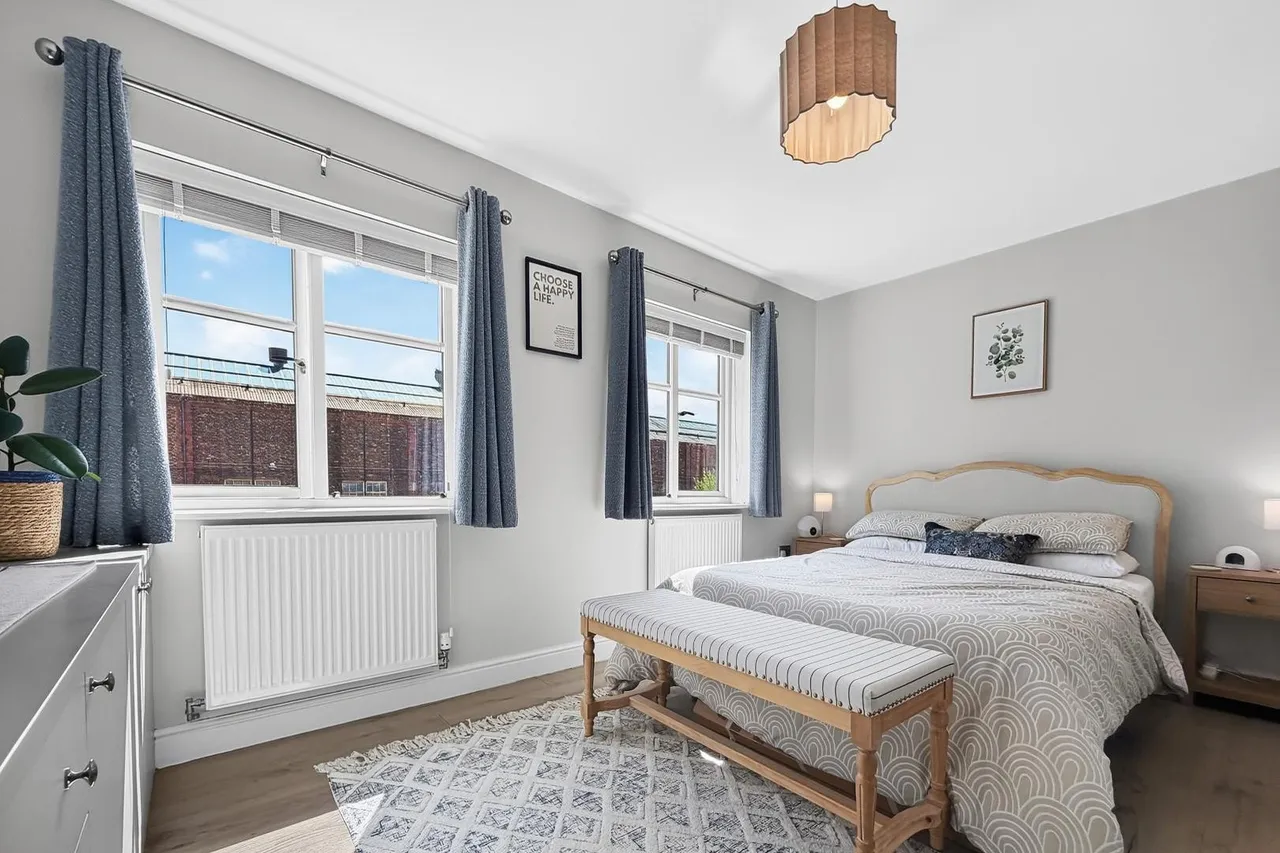 Baskerville Road, Altrincham, WA14, photo 13