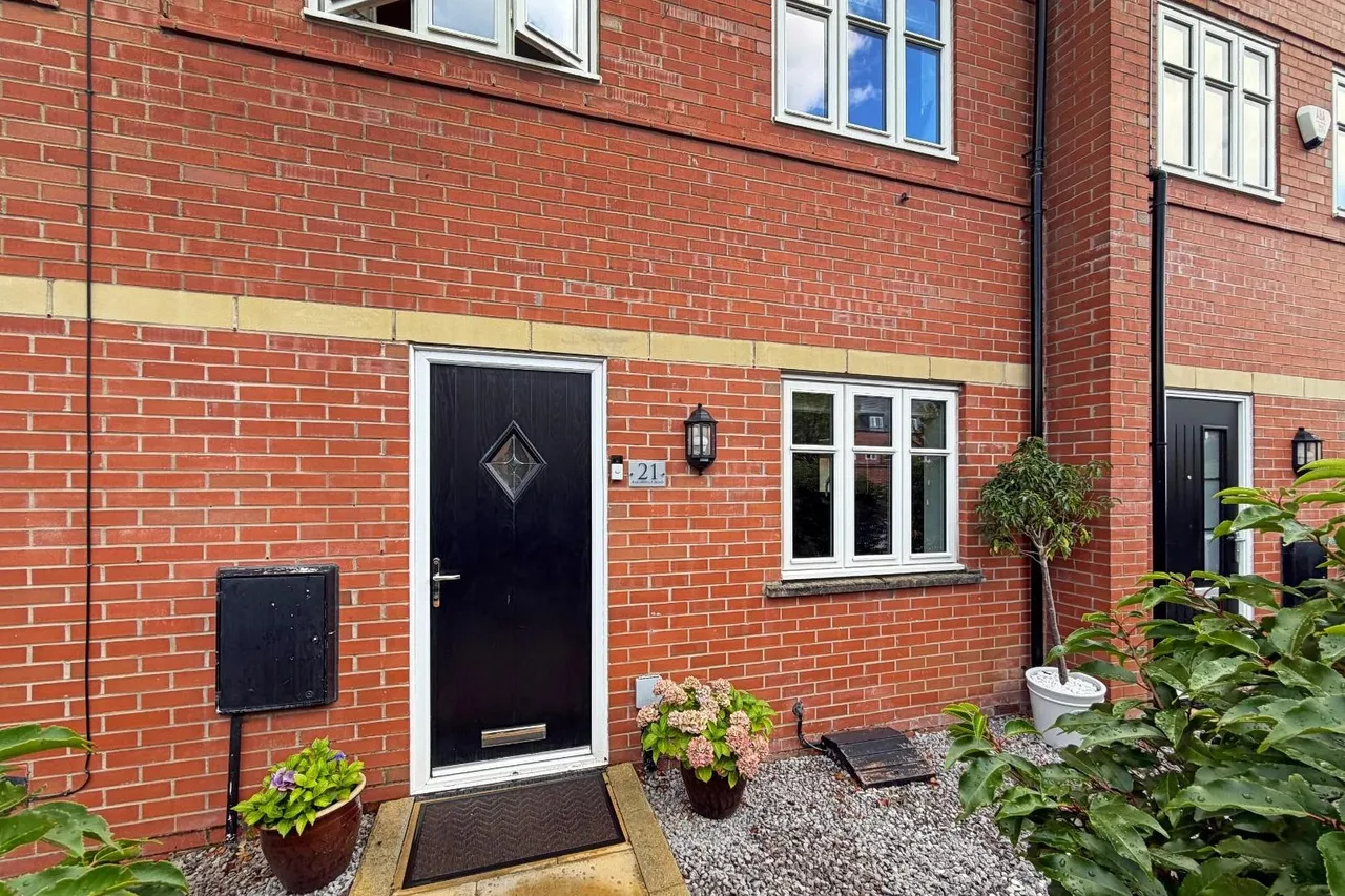 Baskerville Road, Altrincham, WA14, photo 30