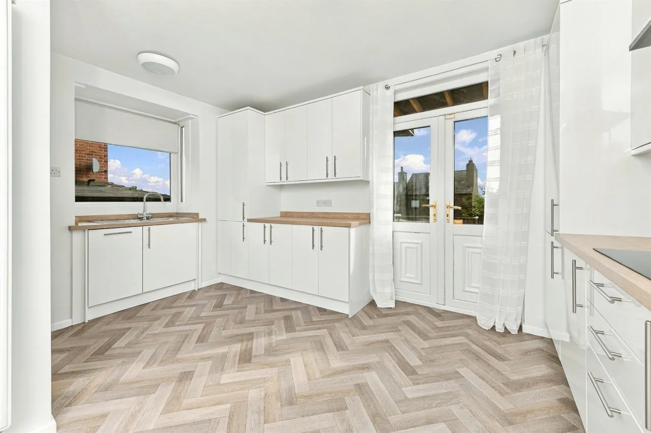 Deyne Road, Netherton, HD4, photo 5