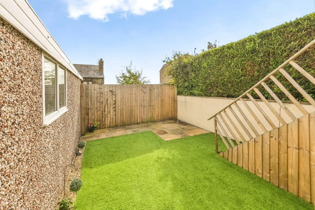 Deyne Road, Netherton, HD4, photo 14