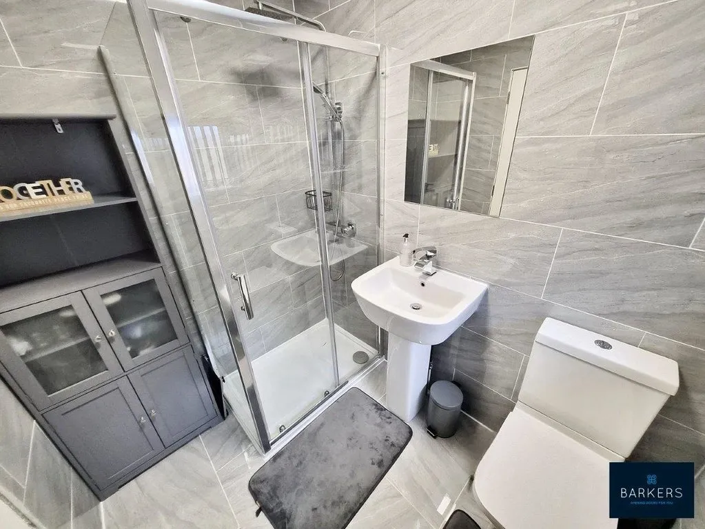 Lawrence Crescent, Heckmondwike WF16 9AZ, photo 8