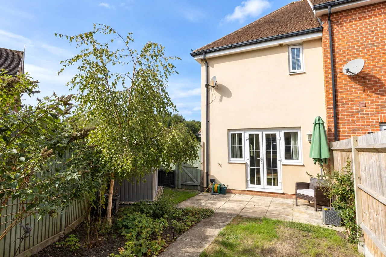 Hawthorn Way, Lindford, GU35, photo 16