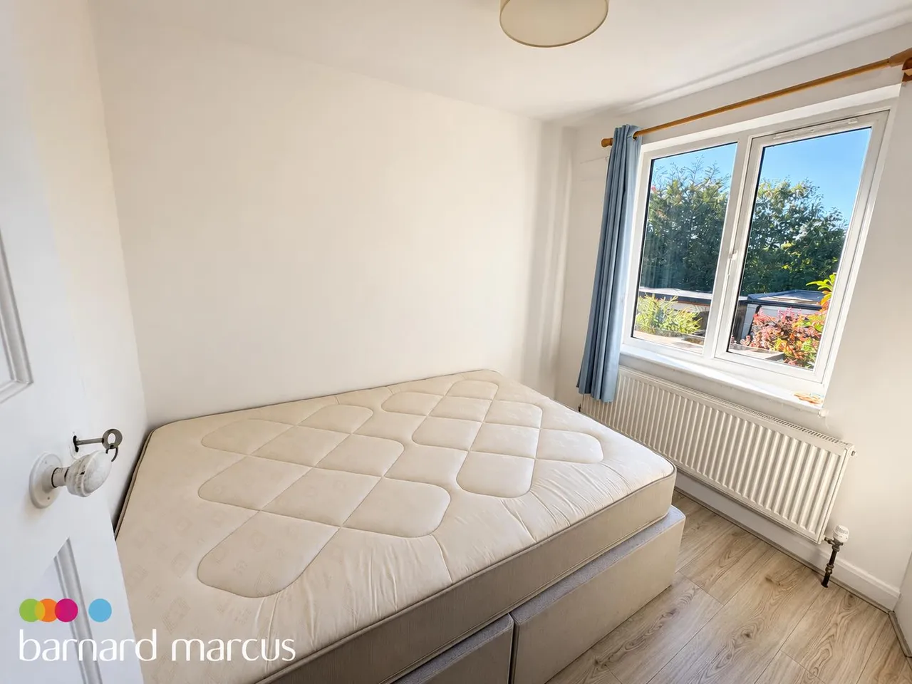 Uxbridge Road, Feltham, TW13, photo 3