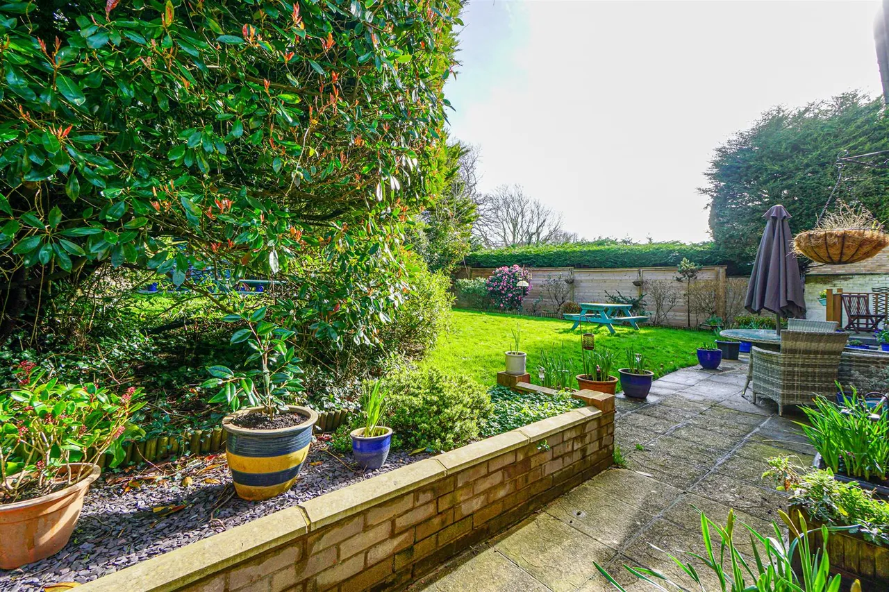 Fern Road, St. Leonards-On-Sea, photo 27
