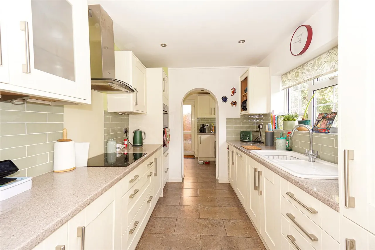 Fern Road, St. Leonards-On-Sea, photo 6