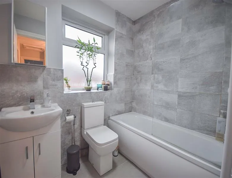 Brookfield Road, Cheadle, photo 13