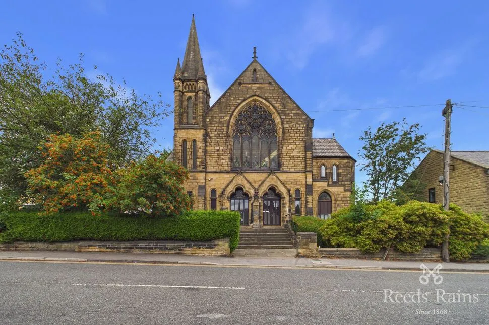 2 bed flat for sale — Fountain Street, Morley, West Yorkshire, LS27