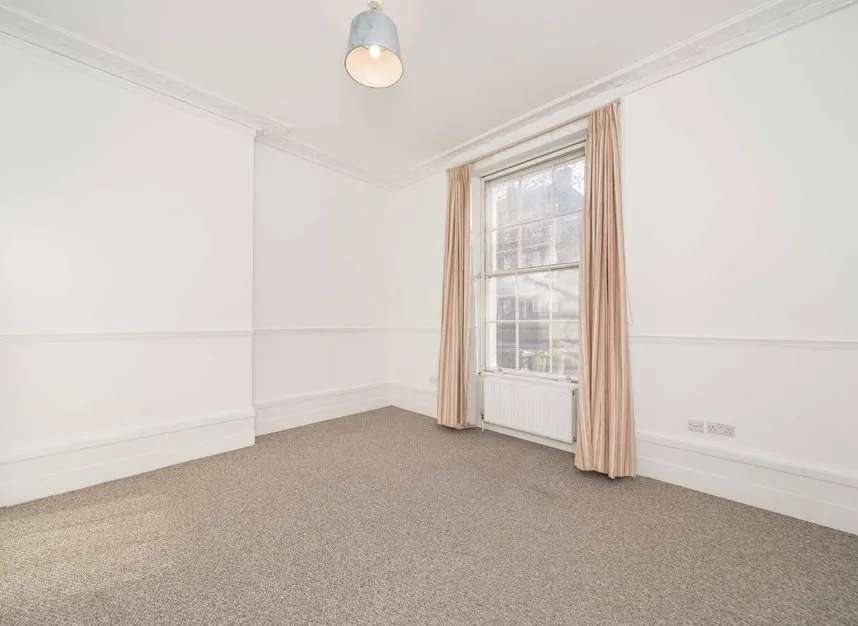Wandsworth Road, Clapham, SW8, photo 4