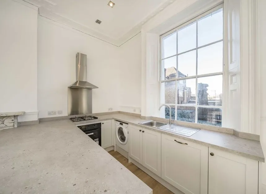 Wandsworth Road, Clapham, SW8, photo 3