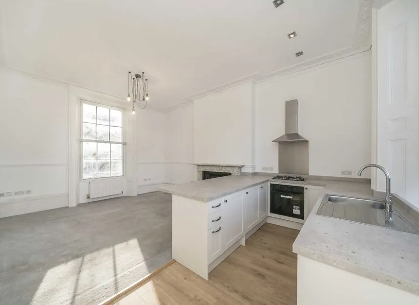 Wandsworth Road, Clapham, SW8, photo 2