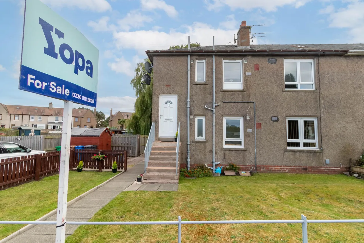 2 bed flat for sale, Ogilvy Street, Tayport, DD6