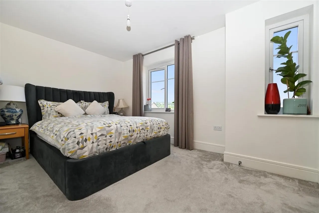 Carr Beck Rise, Apperley Bridge, BD10, photo 10
