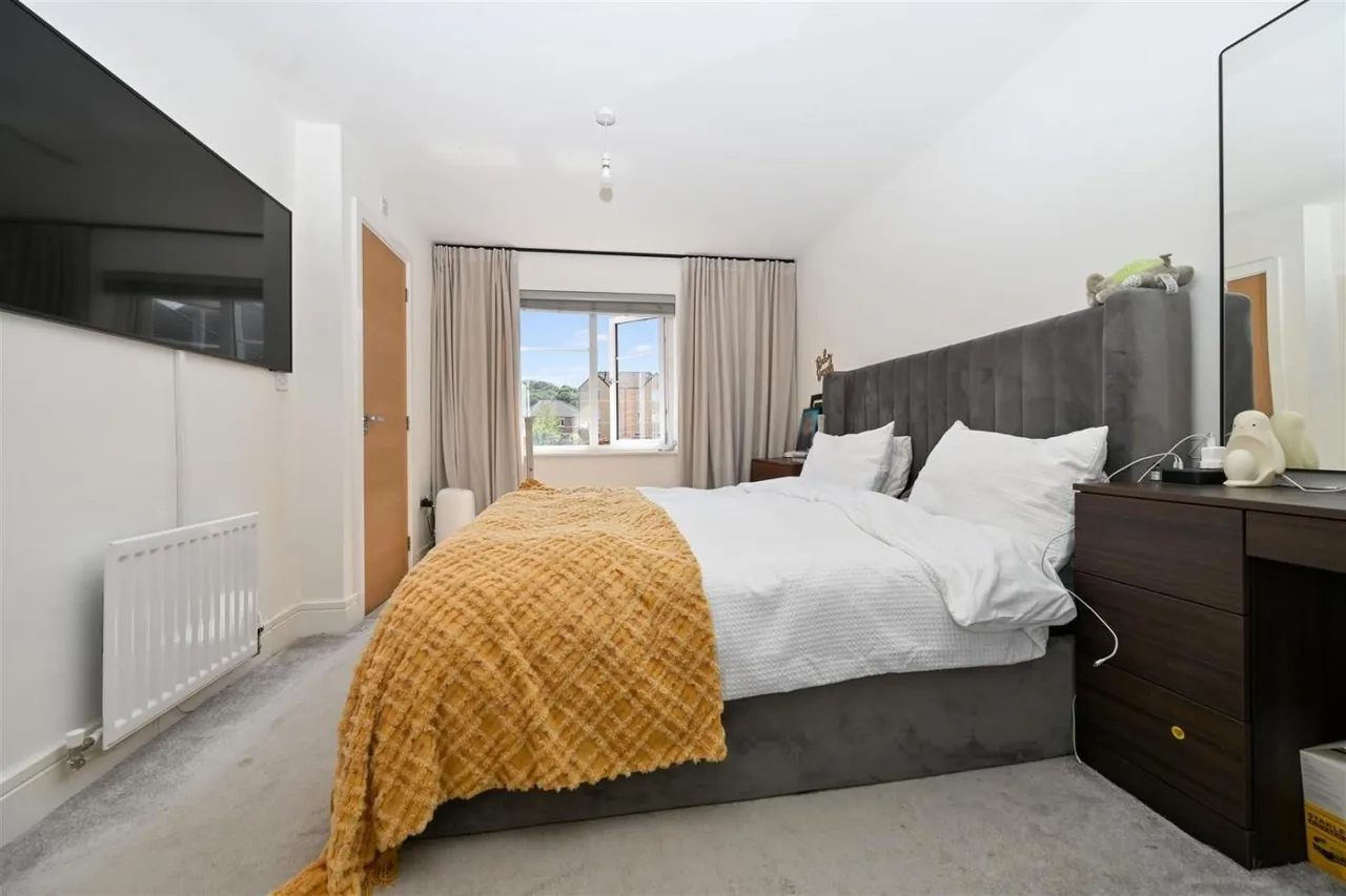 Carr Beck Rise, Apperley Bridge, BD10, photo 8