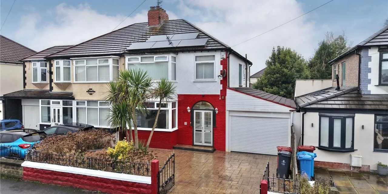 3 bed house for sale, Yew Tree Road, Hunts Cross, L25