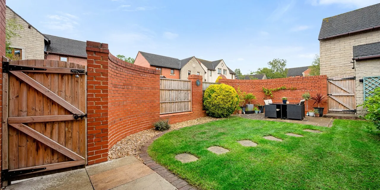 Guinea Hall Mews, Banks, PR9, photo 3