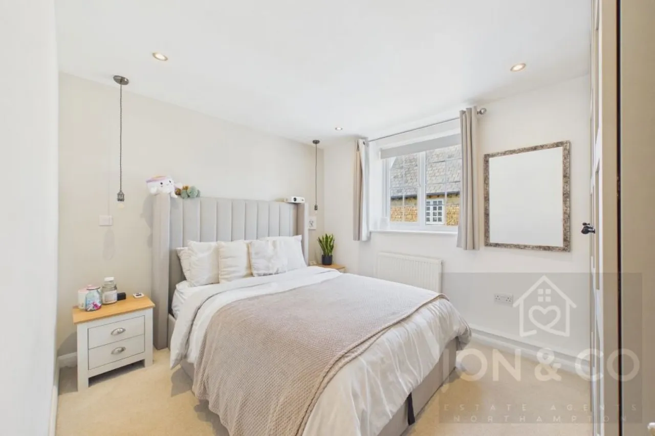 Church Street, Moulton, NN3, photo 6