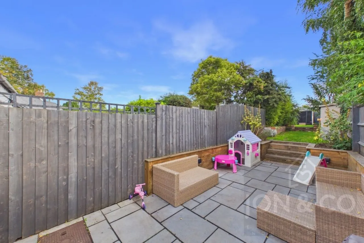 Church Street, Moulton, NN3, photo 8