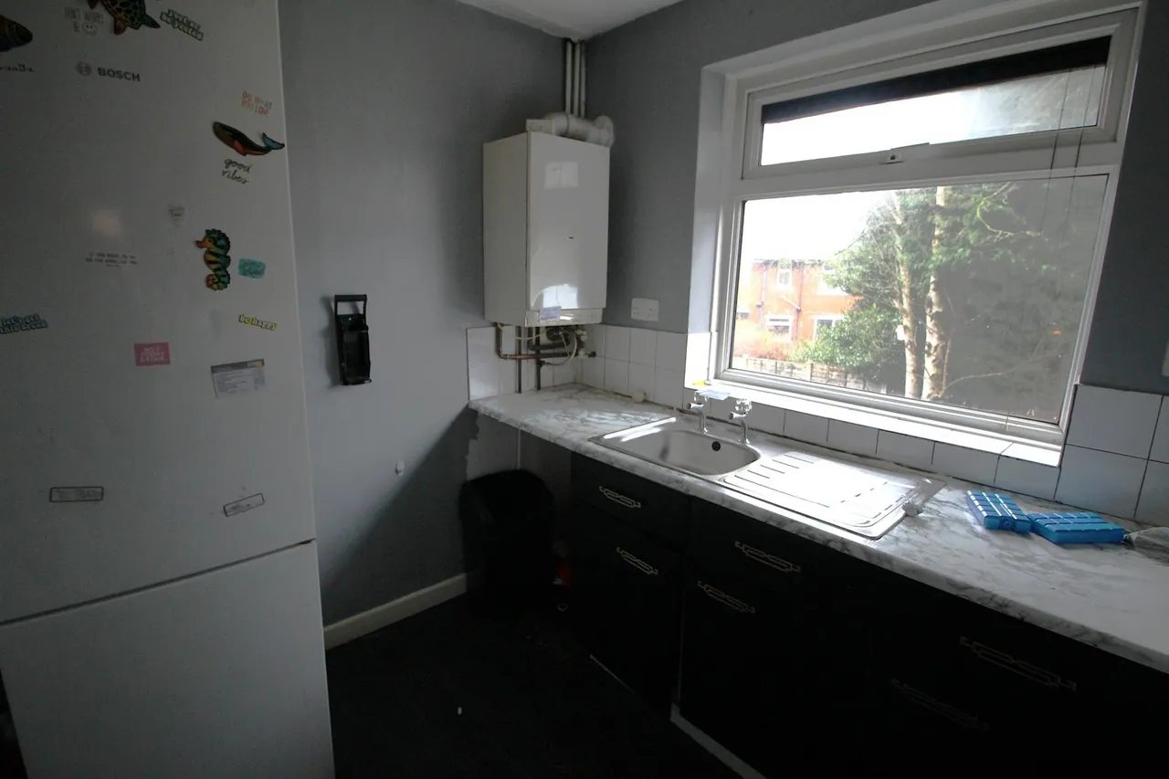 Foxglove Drive, Bury, BL9, photo 5
