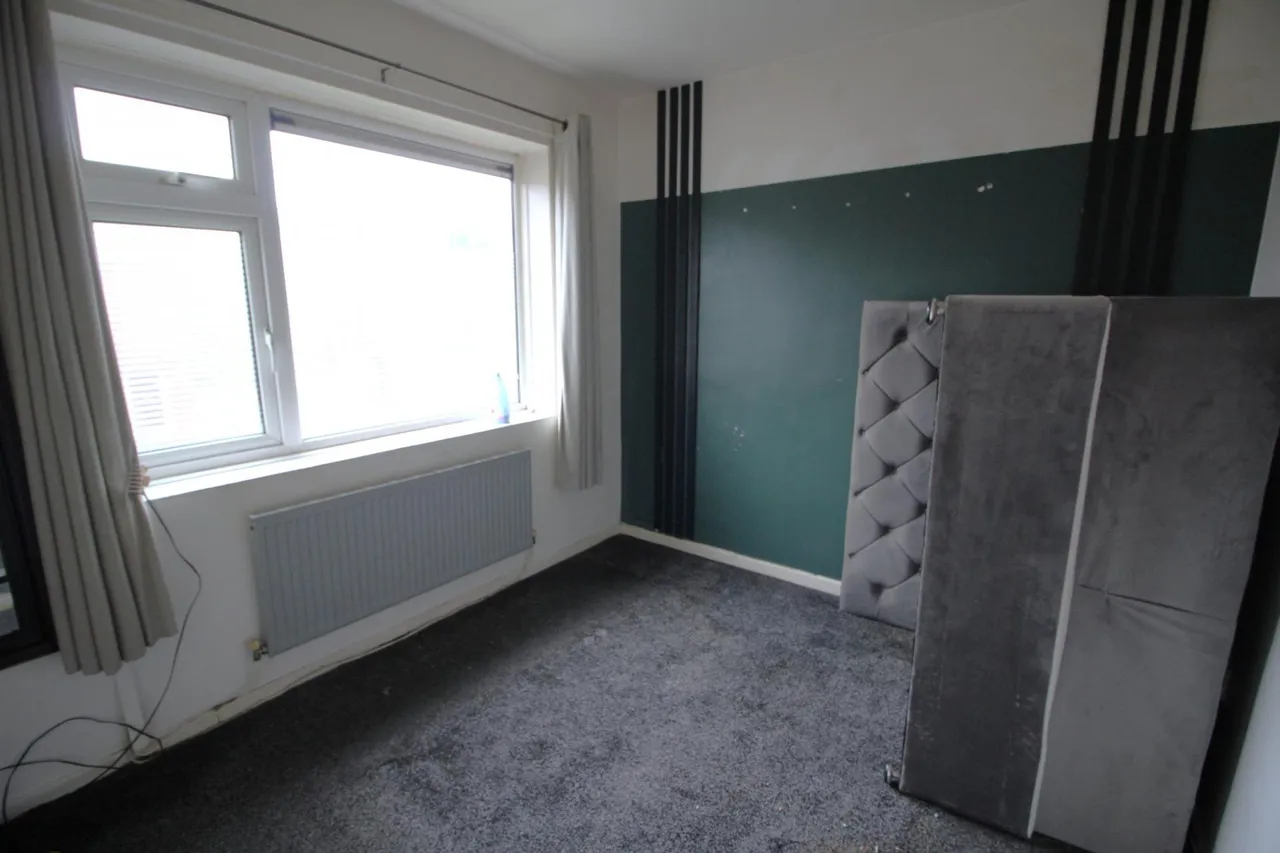 Foxglove Drive, Bury, BL9, photo 7