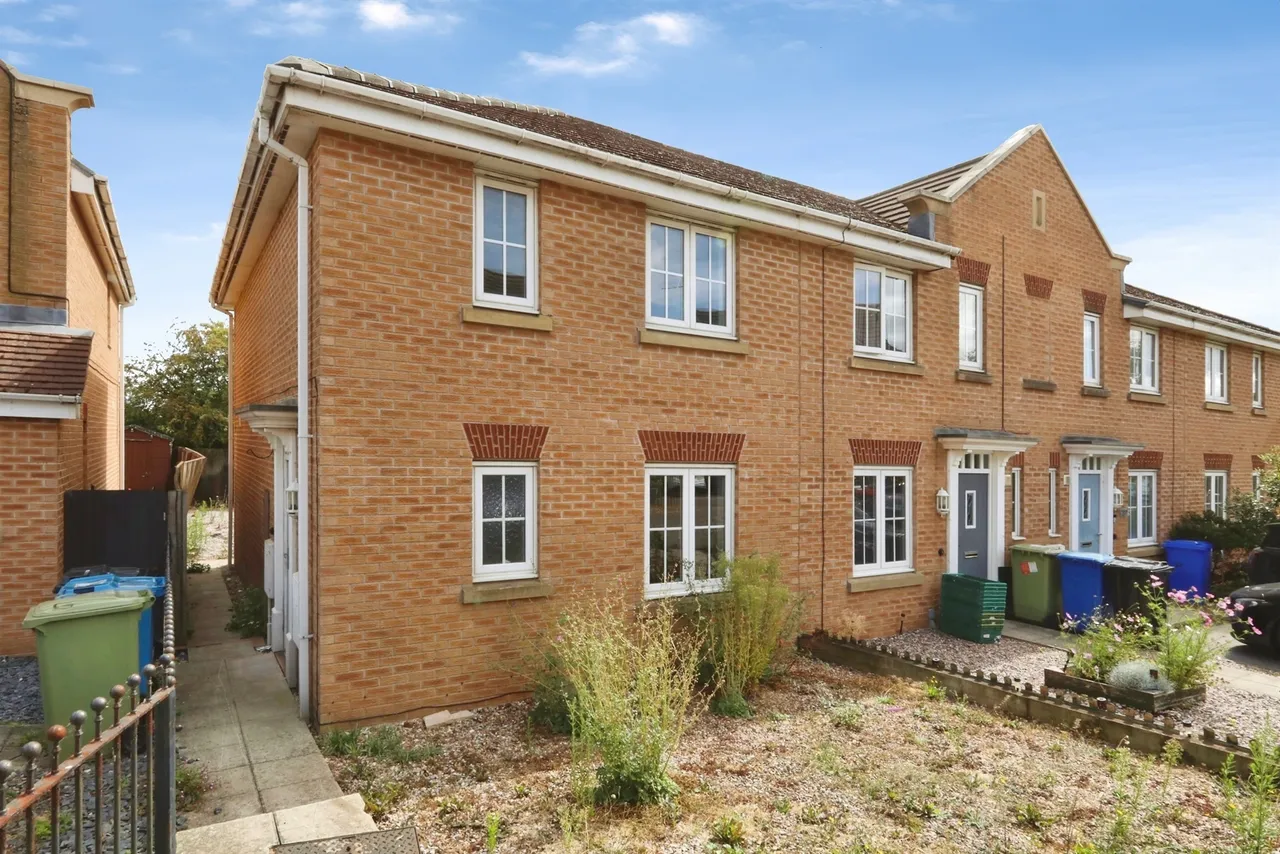 3 bed house for sale — Samian Close, Worksop
