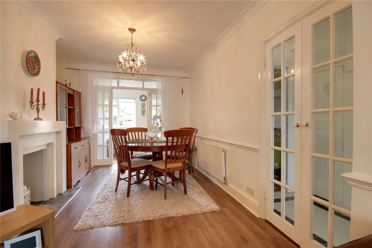 Ferndale Road, Enfield, photo 5