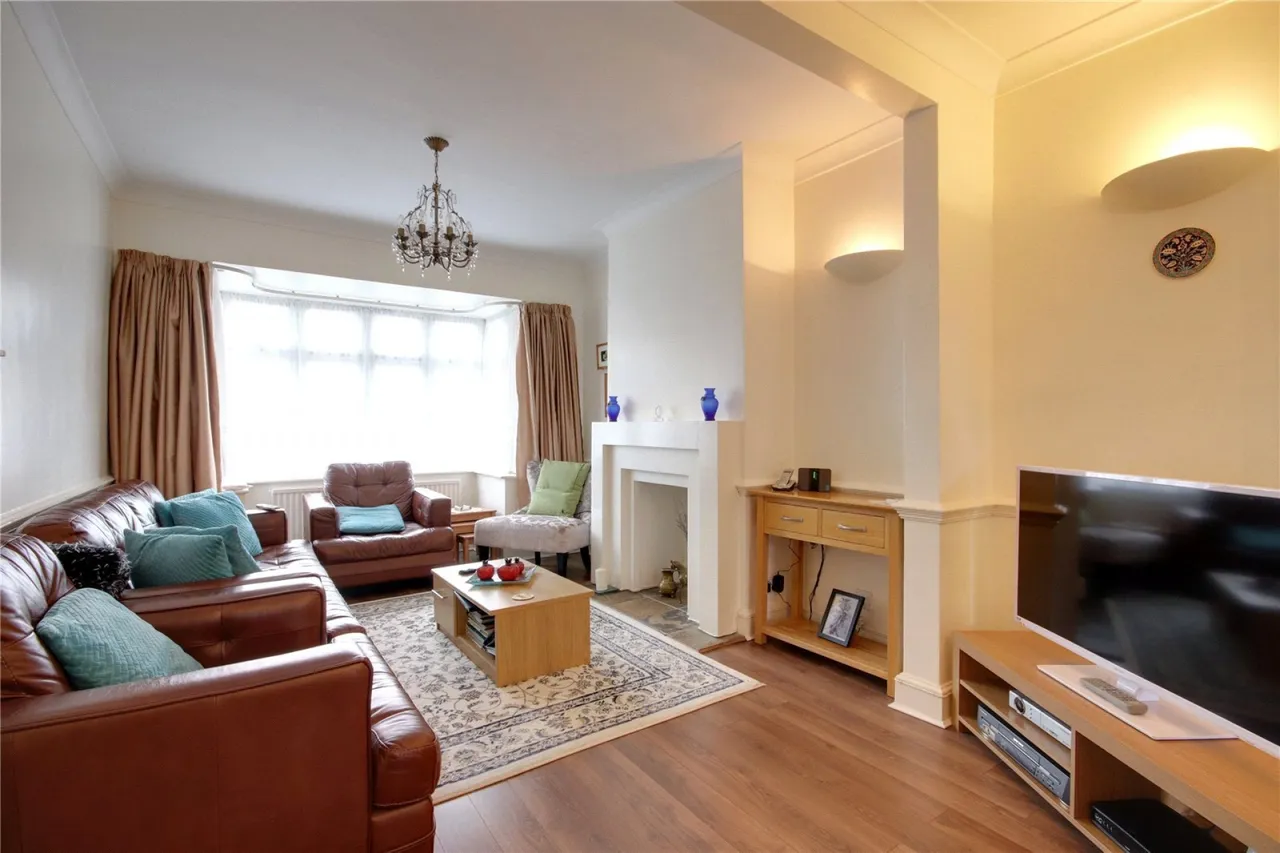 Ferndale Road, Enfield, photo 4