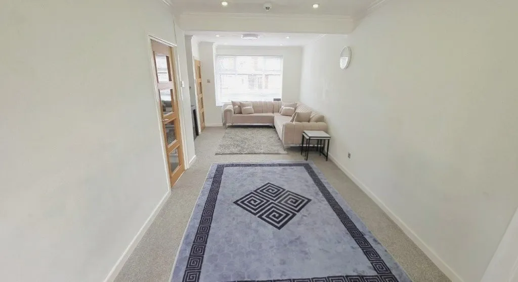 North Road, Audenshaw, M34, photo 10