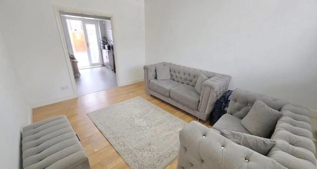 North Road, Audenshaw, M34, photo 8