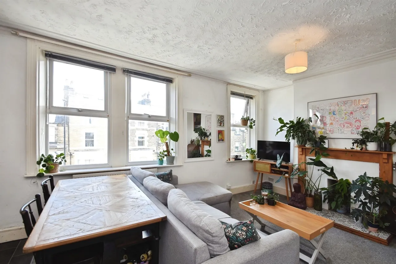 Mayfield Grove, Harrogate, HG1, photo 3
