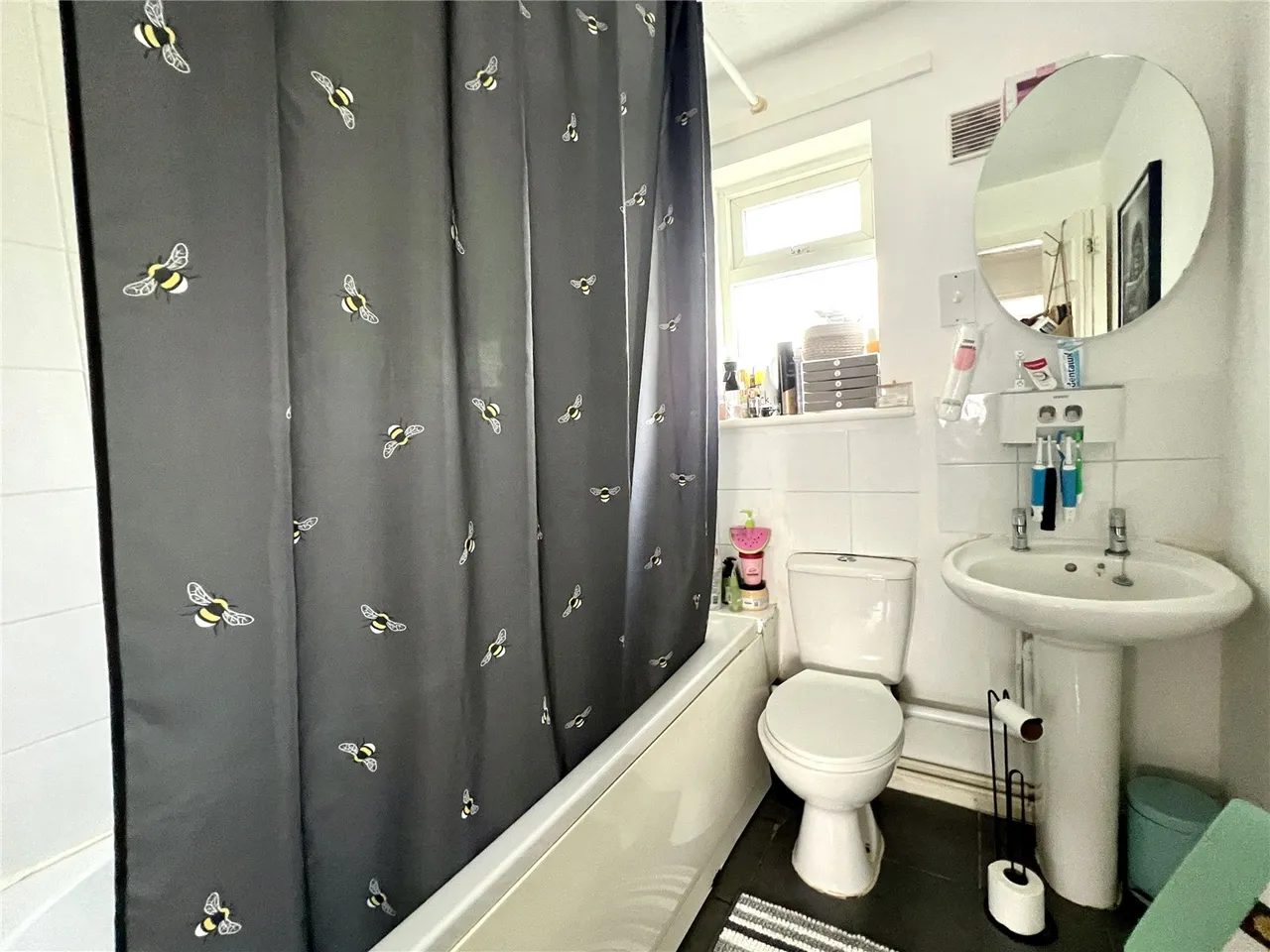 Coachlads Avenue, Guildford, GU2, photo 8