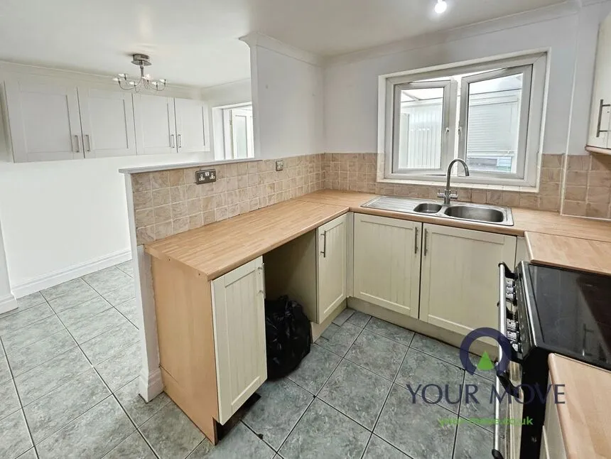 Richard Road, Barnsley, S71, photo 7