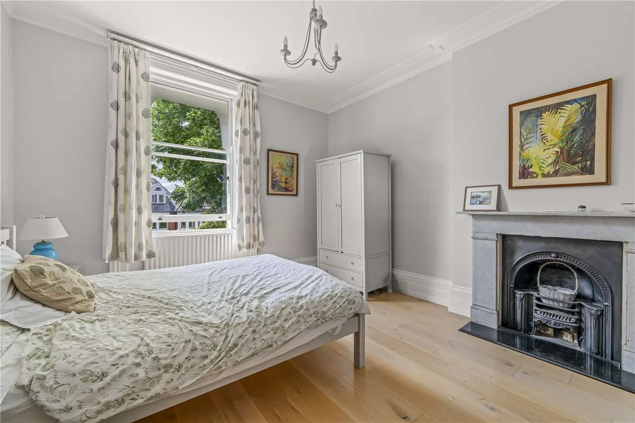 Strawberry Vale, Twickenham, TW1 4SJ, photo 11