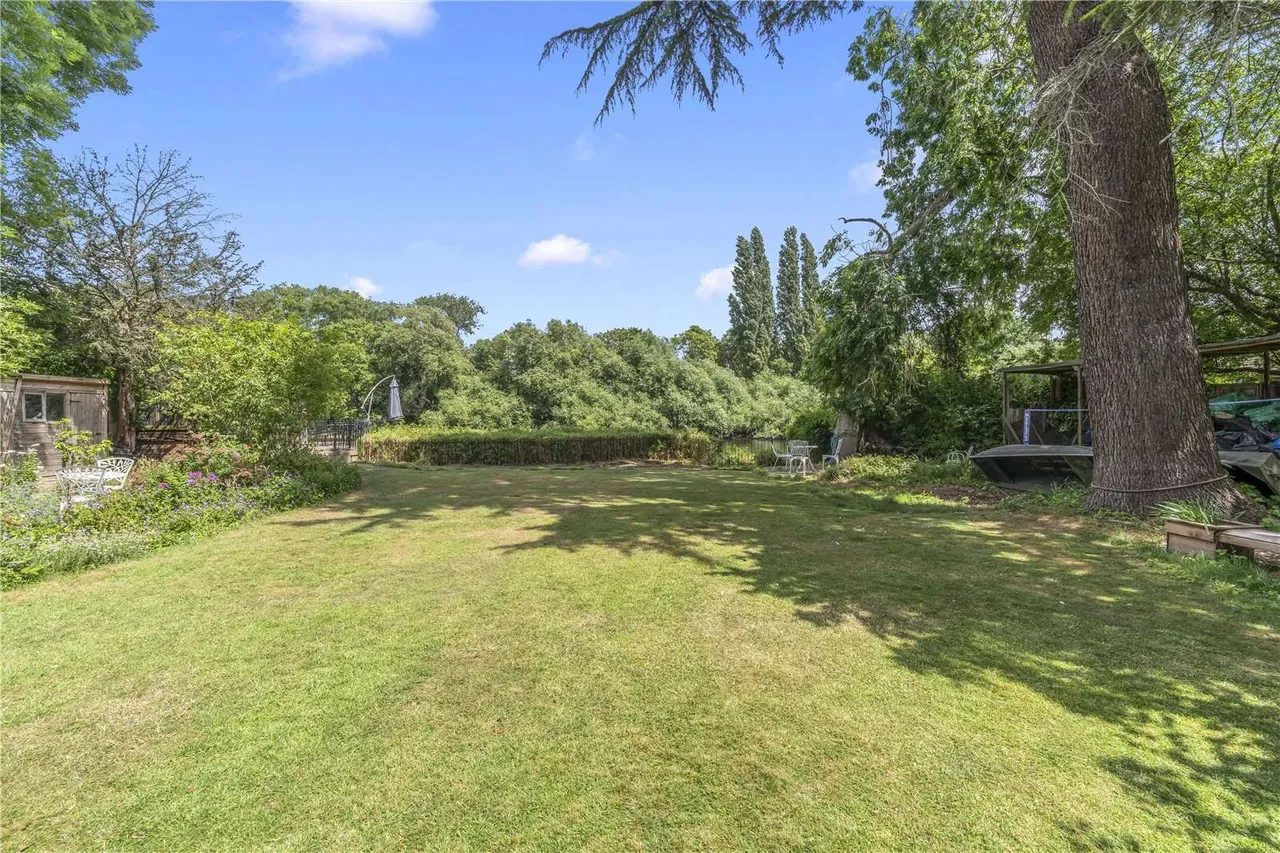 Strawberry Vale, Twickenham, TW1 4SJ, photo 7