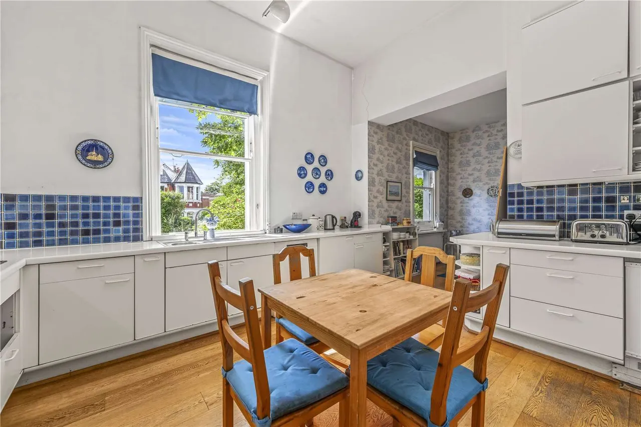 Strawberry Vale, Twickenham, TW1 4SJ, photo 6