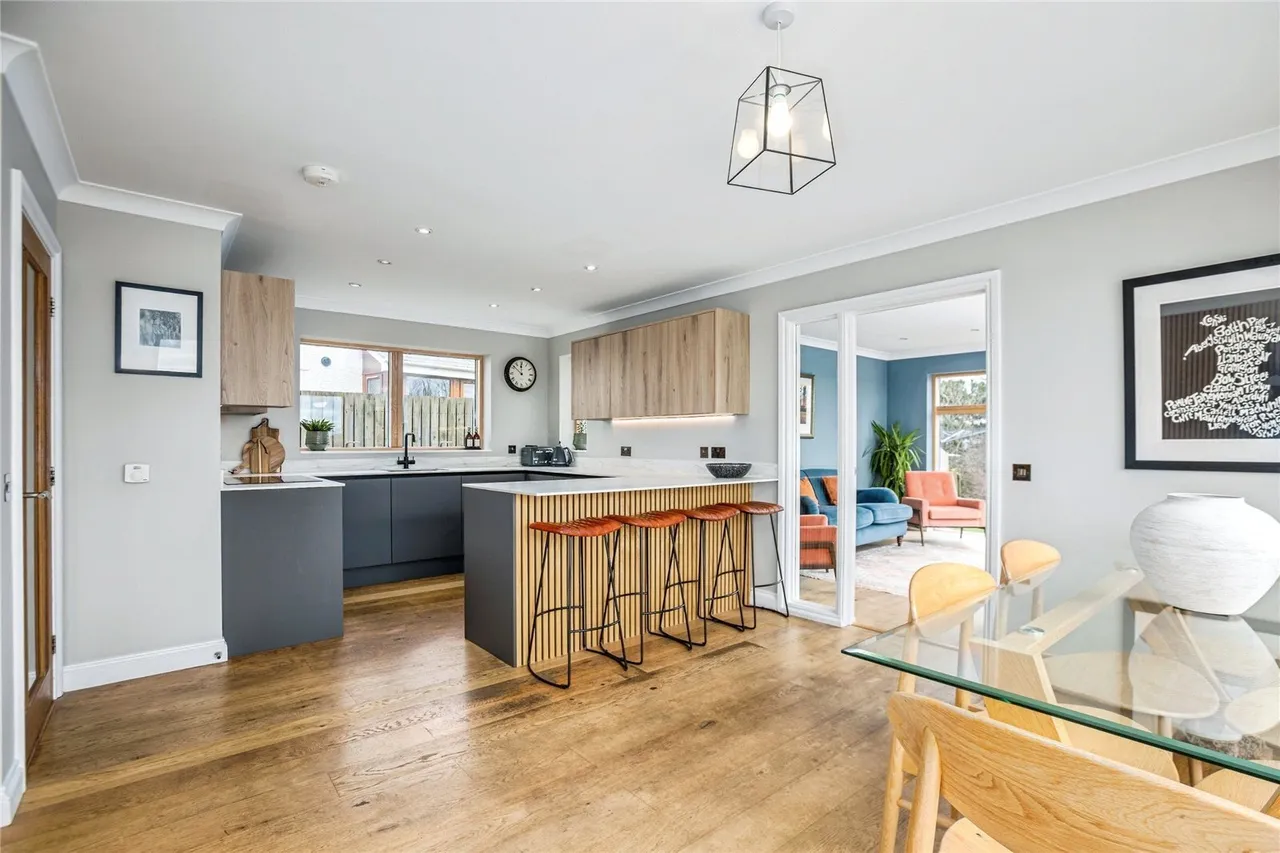 Caer Wylan, Llanbadarn Fawr, SY23, photo 13