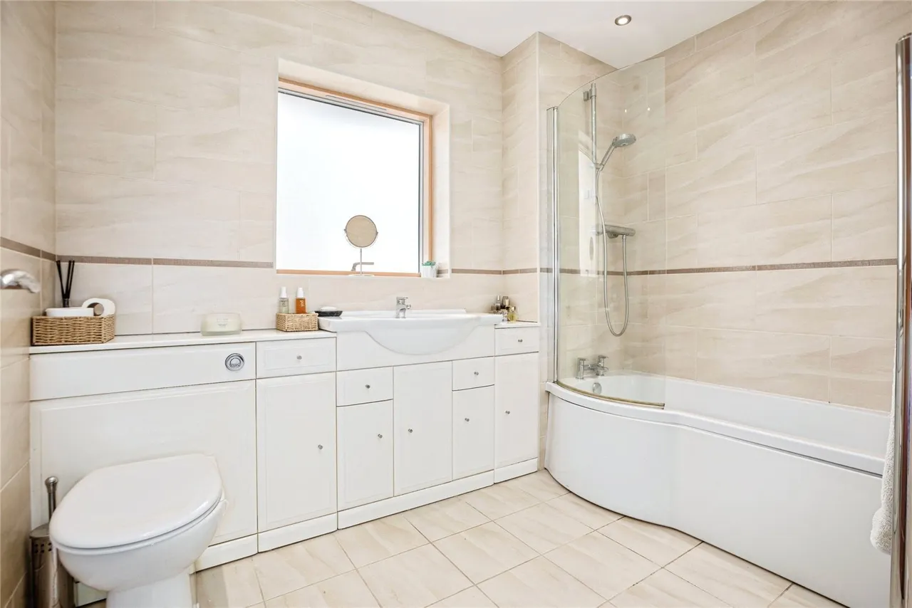 Caer Wylan, Llanbadarn Fawr, SY23, photo 19