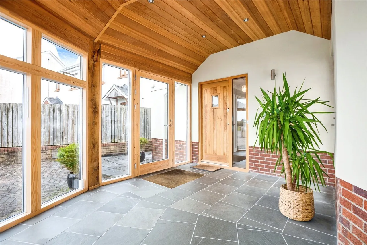 Caer Wylan, Llanbadarn Fawr, SY23, photo 5