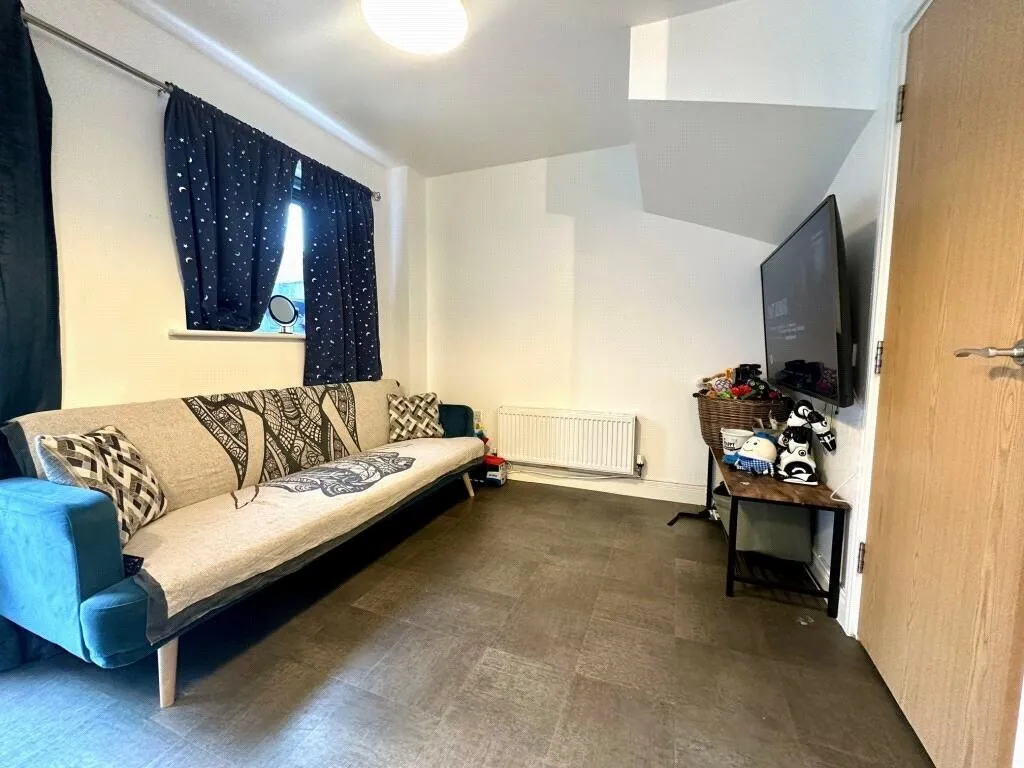 Alnwick Way, Great Denham, Bedford, Bedfordshire, MK40, photo 10