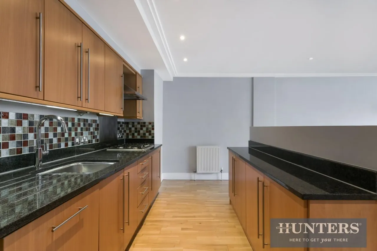 Town Meadow, Brentford, TW8, photo 6