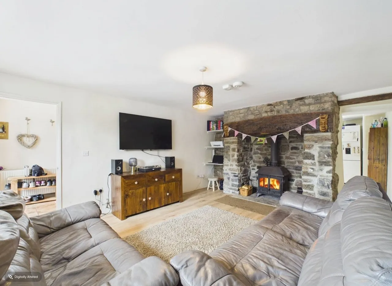 High Street, Bampton, EX16, photo 6