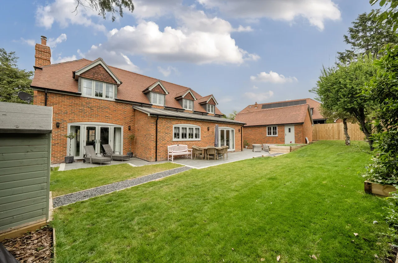 Mortimer Close, Headbourne Worthy, SO23, photo 5